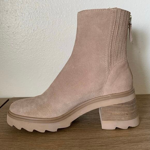 NWOB Dolce Vita Martey H2O Boots Taupe Suede Waterproof Womens 6 US Beige Chunky - Picture 13 of 15